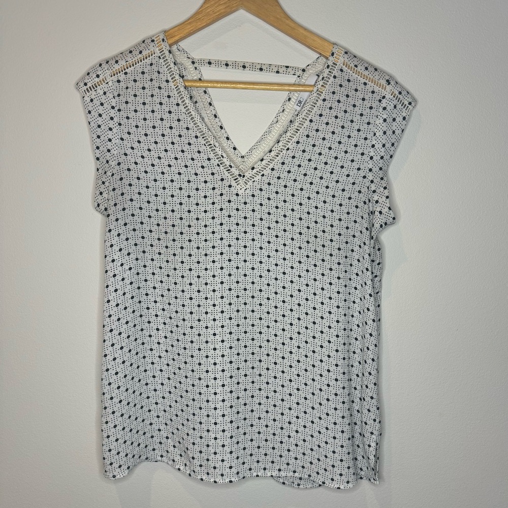 White and Black Patterned Women's Top - sz. S